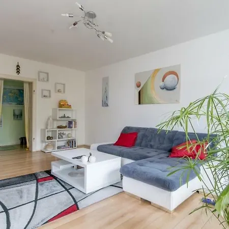 Apartment Private Apartment *